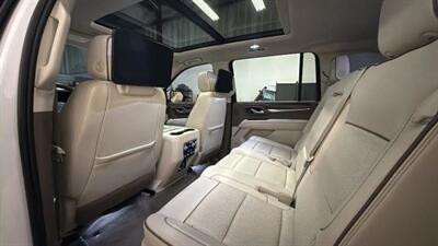 2021 GMC Yukon Denali Sport Utility 4D   - Photo 48 - Manassas, VA 20109
