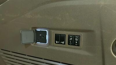 2021 GMC Yukon Denali Sport Utility 4D   - Photo 56 - Manassas, VA 20109