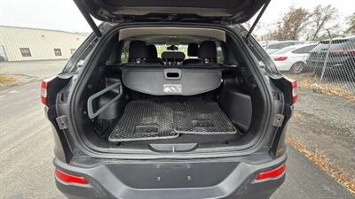 2015 Jeep Cherokee Latitude Sport Utility 4D   - Photo 45 - Manassas, VA 20109