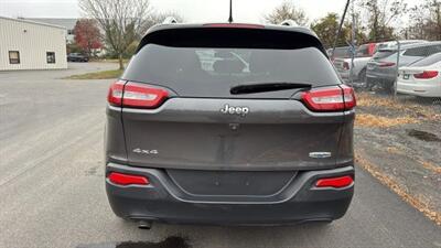 2015 Jeep Cherokee Latitude Sport Utility 4D   - Photo 6 - Manassas, VA 20109