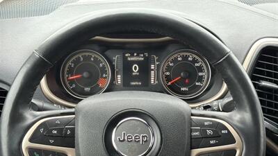 2015 Jeep Cherokee Latitude Sport Utility 4D   - Photo 25 - Manassas, VA 20109