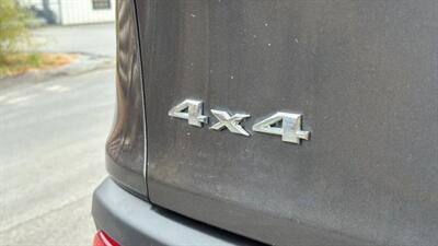 2015 Jeep Cherokee Latitude Sport Utility 4D   - Photo 19 - Manassas, VA 20109