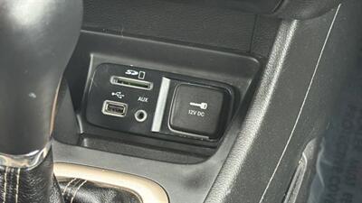 2015 Jeep Cherokee Latitude Sport Utility 4D   - Photo 33 - Manassas, VA 20109