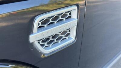 2011 Land Rover LR4 Sport Utility 4D - Photo 15 - Manassas, VA 20109