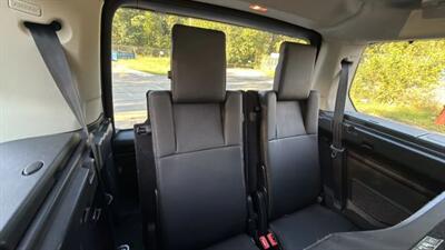 2011 Land Rover LR4 Sport Utility 4D - Photo 50 - Manassas, VA 20109