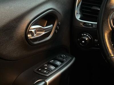 2019 Jeep Cherokee Limited Sport Utility 4D - Photo 23 - Manassas, VA 20109