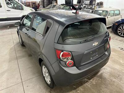 2012 Chevrolet Sonic LT Hatchback Sedan 4D   - Photo 9 - Manassas, VA 20109