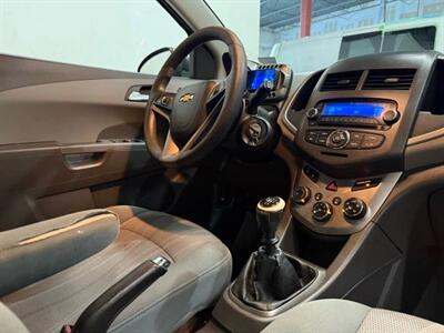 2012 Chevrolet Sonic LT Hatchback Sedan 4D   - Photo 36 - Manassas, VA 20109