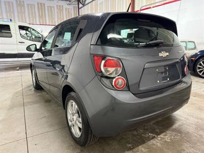 2012 Chevrolet Sonic LT Hatchback Sedan 4D   - Photo 8 - Manassas, VA 20109