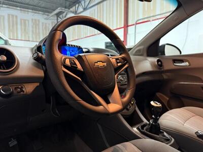 2012 Chevrolet Sonic LT Hatchback Sedan 4D   - Photo 17 - Manassas, VA 20109
