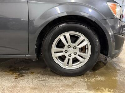 2012 Chevrolet Sonic LT Hatchback Sedan 4D   - Photo 37 - Manassas, VA 20109