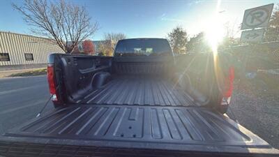 2011 GMC Sierra 1500 SLE Pickup 4D 6 1/2 ft   - Photo 17 - Manassas, VA 20109