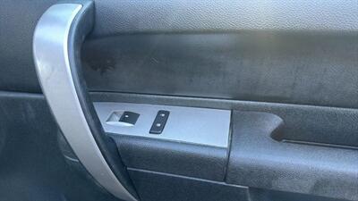 2011 GMC Sierra 1500 SLE Pickup 4D 6 1/2 ft   - Photo 43 - Manassas, VA 20109