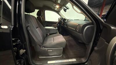 2011 Chevrolet Silverado 1500 LT Pickup 4D 5 3/4 ft   - Photo 33 - Manassas, VA 20109