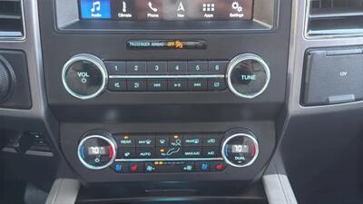 2019 Ford Expedition MAX Platinum Sport Utility 4D - Photo 30 - Manassas, VA 20109