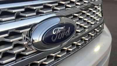2019 Ford Expedition MAX Platinum Sport Utility 4D - Photo 16 - Manassas, VA 20109