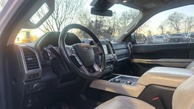 2019 Ford Expedition MAX Platinum Sport Utility 4D - Photo 42 - Manassas, VA 20109
