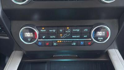 2019 Ford Expedition MAX Platinum Sport Utility 4D - Photo 35 - Manassas, VA 20109