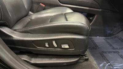 2023 Cadillac XT6 Premium Luxury Sport Utility 4D   - Photo 70 - Manassas, VA 20109