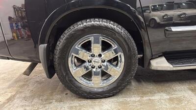 2012 Nissan Armada Platinum Sport Utility 4D - Photo 60 - Manassas, VA 20109