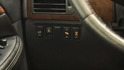 2012 Nissan Armada Platinum Sport Utility 4D - Photo 26 - Manassas, VA 20109