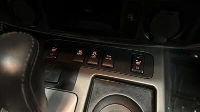 2012 Nissan Armada Platinum Sport Utility 4D - Photo 31 - Manassas, VA 20109