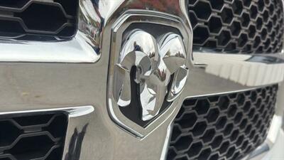 2015 RAM 1500 SLT Pickup 4D 6 1/3 ft - Photo 15 - Manassas, VA 20109