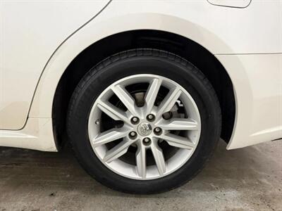 2014 Toyota Avalon XLE Sedan 4D   - Photo 45 - Manassas, VA 20109