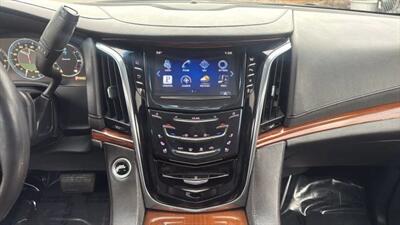 2015 Cadillac Escalade Luxury Sport Utility 4D - Photo 27 - Manassas, VA 20109