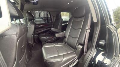 2015 Cadillac Escalade Luxury Sport Utility 4D - Photo 41 - Manassas, VA 20109