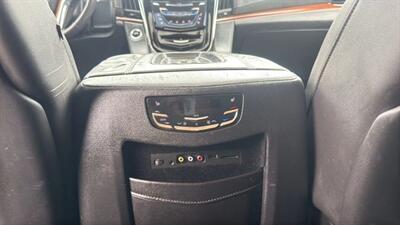 2015 Cadillac Escalade Luxury Sport Utility 4D - Photo 45 - Manassas, VA 20109