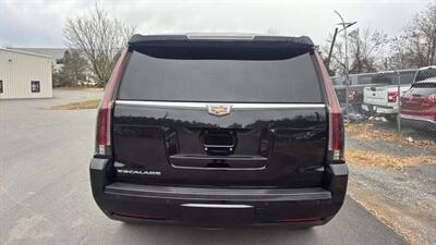 2015 Cadillac Escalade Luxury Sport Utility 4D - Photo 6 - Manassas, VA 20109