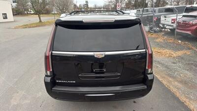 2015 Cadillac Escalade Luxury Sport Utility 4D - Photo 7 - Manassas, VA 20109