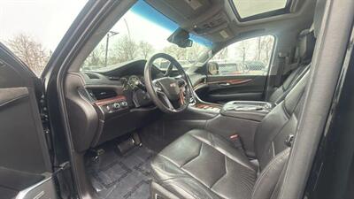2015 Cadillac Escalade Luxury Sport Utility 4D - Photo 35 - Manassas, VA 20109