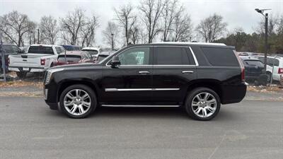2015 Cadillac Escalade Luxury Sport Utility 4D - Photo 10 - Manassas, VA 20109