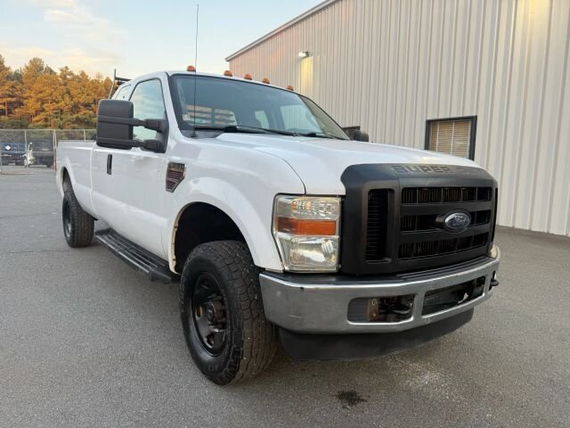 2008 Ford F-350 XL Pickup 4D 8 ft  