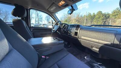 2011 Chevrolet Silverado 1500 LT Pickup 4D 6 1/2 ft   - Photo 36 - Manassas, VA 20109