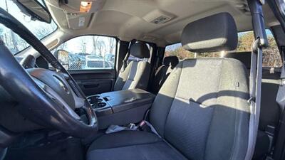 2011 Chevrolet Silverado 1500 LT Pickup 4D 6 1/2 ft   - Photo 17 - Manassas, VA 20109