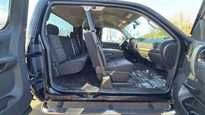 2011 Chevrolet Silverado 1500 LT Pickup 4D 6 1/2 ft   - Photo 30 - Manassas, VA 20109