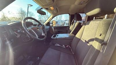 2011 Chevrolet Silverado 1500 LT Pickup 4D 6 1/2 ft   - Photo 16 - Manassas, VA 20109