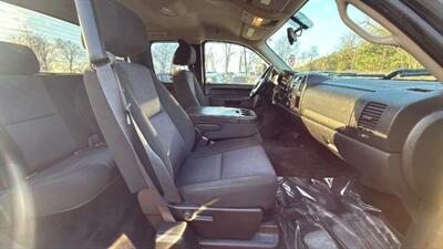 2011 Chevrolet Silverado 1500 LT Pickup 4D 6 1/2 ft   - Photo 34 - Manassas, VA 20109