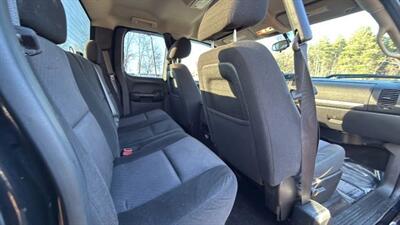 2011 Chevrolet Silverado 1500 LT Pickup 4D 6 1/2 ft   - Photo 33 - Manassas, VA 20109