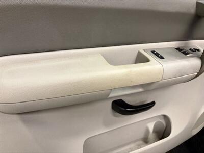 2009 GMC Sierra 2500 Work Truck Pickup 2D 8 ft - Photo 18 - Manassas, VA 20109