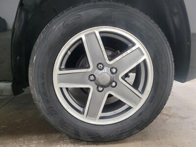 2009 Jeep Patriot Sport Utility 4D - Photo 35 - Manassas, VA 20109