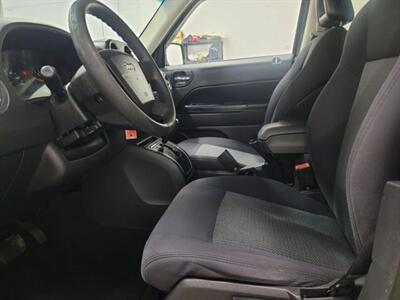 2009 Jeep Patriot Sport Utility 4D - Photo 13 - Manassas, VA 20109