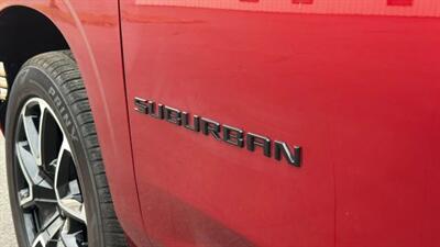 2021 Chevrolet Suburban RST Sport Utility 4D   - Photo 17 - Manassas, VA 20109