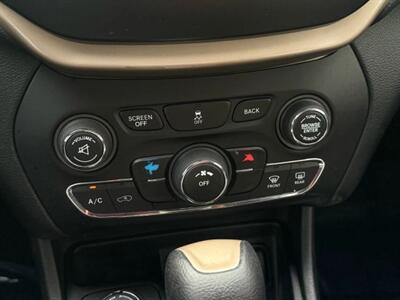 2014 Jeep Cherokee Latitude Sport Utility 4D - Photo 31 - Manassas, VA 20109