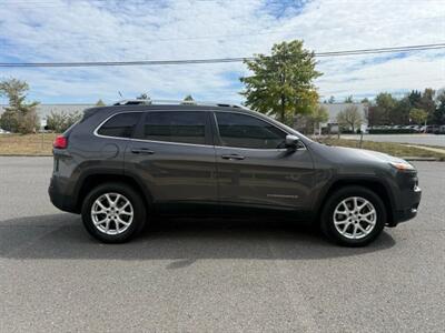2014 Jeep Cherokee Latitude Sport Utility 4D - Photo 3 - Manassas, VA 20109