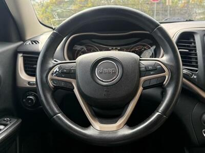 2014 Jeep Cherokee Latitude Sport Utility 4D - Photo 24 - Manassas, VA 20109