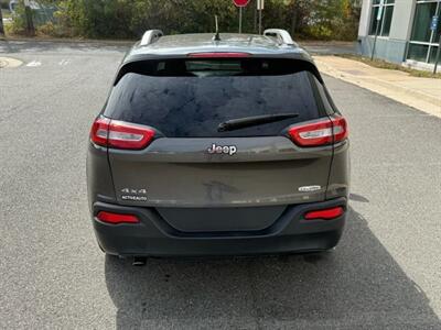 2014 Jeep Cherokee Latitude Sport Utility 4D - Photo 8 - Manassas, VA 20109